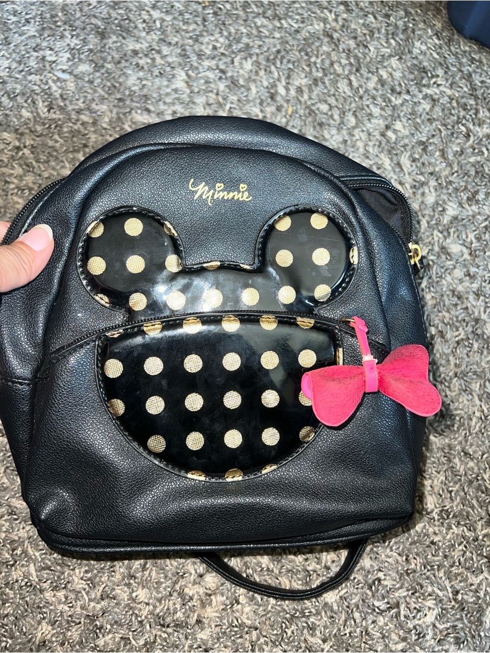 Minnie Mouse mystery grab bag (backpack plus 13 mystery items)